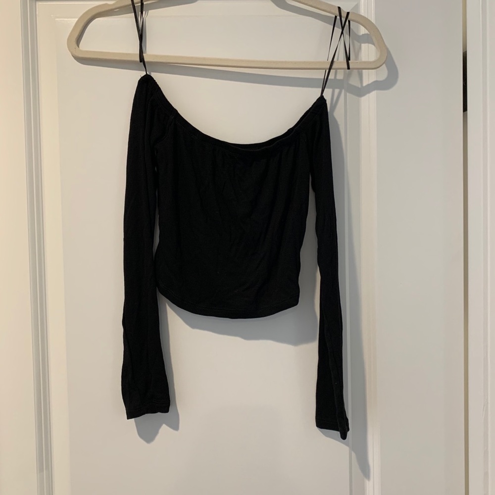 Black off the shoulder crop